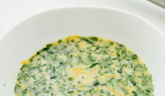 омлет с беконом в порционных формочках