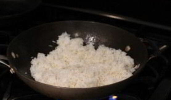 омлет с рисом по-корейски