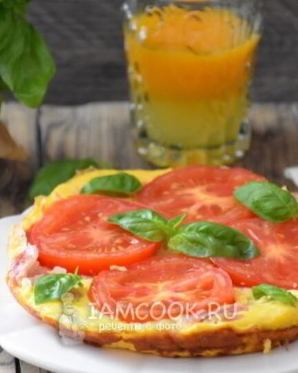 Рецепт омлета с ветчиной и помидорами