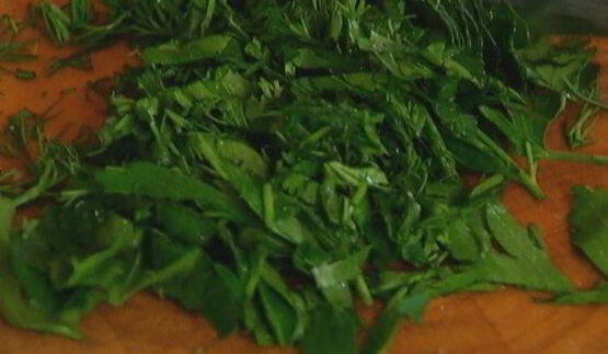 омлет со шпинатом и помидорами черри