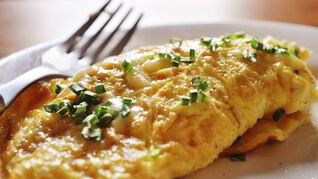 Омлет на сковороде