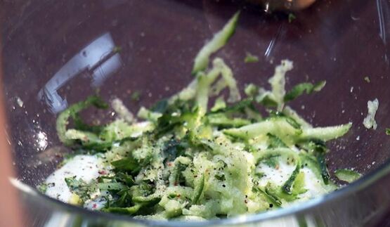 паштет и фалафель из зеленого горошка