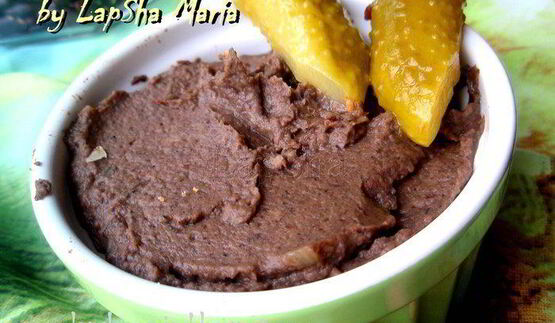 паштет из фасоли с грибами