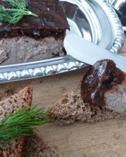 Рецепт паштета из куриной печени с желе из чернослива
