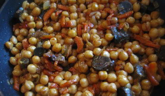 паштет из нута и овощей