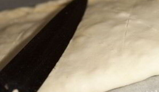 паштет из телятины и грибов в слоеном тесте