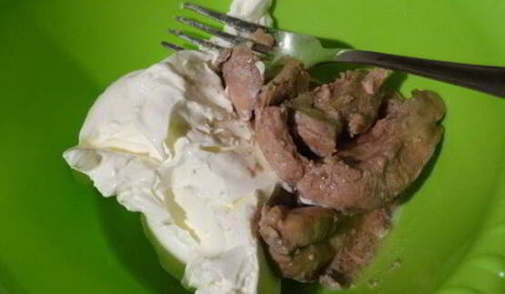 паштет из творожного сыра и печени трески