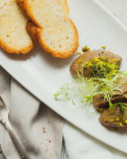 Рецепт паштета куриного на гренках