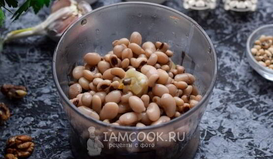 постный паштет из фасоли с грибами