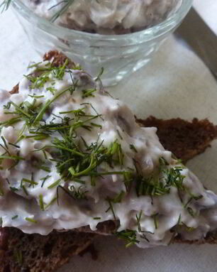 Селедочный паштет с творожным сыром