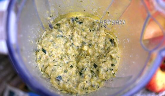 сырный паштет из цукини с миндалем