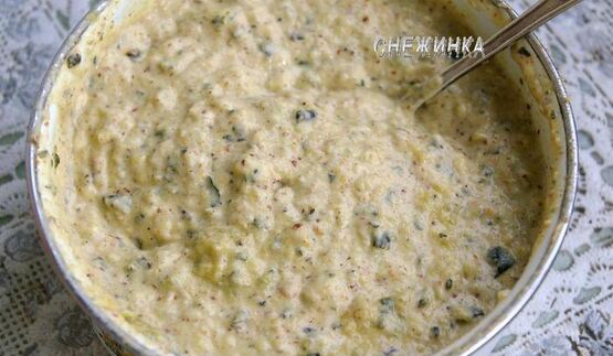 сырный паштет из цукини с миндалем