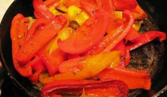 творожный паштет с жареными перцами