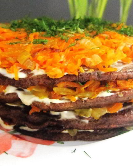 Рецепт печеночного торта с морковью