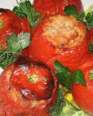 Помидоры, фаршированные фаршем и грибами
