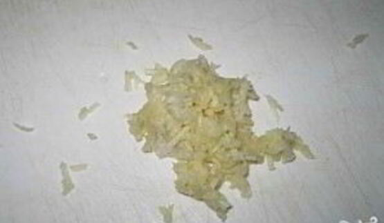 помидоры, фаршированные зеленью и чесноком