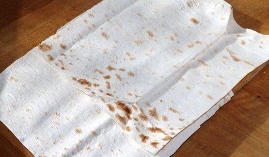 ролл пшеничный с паштетом из тунца