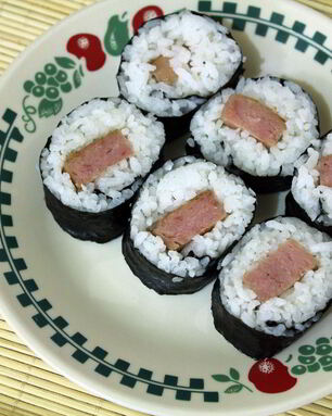 Роллы с колбасой