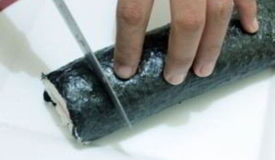 роллы с колбасой