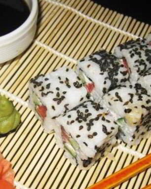 Роллы с огурцом и сыром