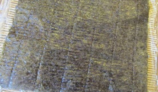 спайси роллы с лососем