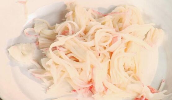 спринг-роллы с крабовыми палочками