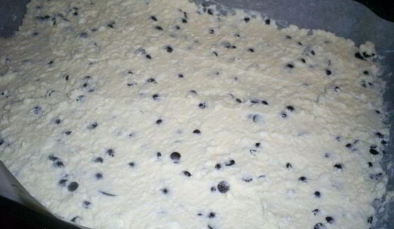 быстрый шоколадно-творожный рулет