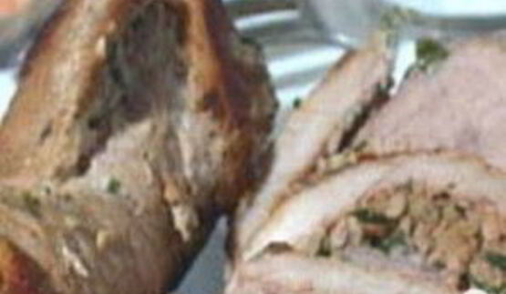 мясные рулетики с ореховой начинкой