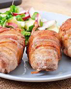 Мясные рулетики с томатно-сливочным соусом