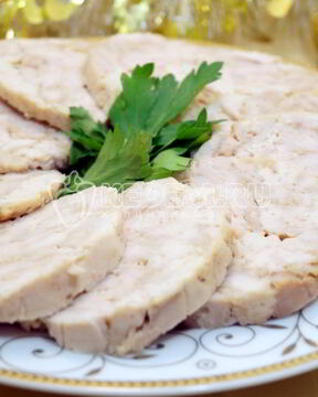 Рулет из курицы Деликатесный