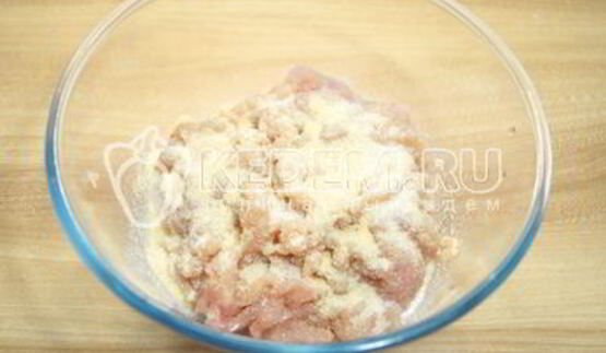 рулет из курицы деликатесный