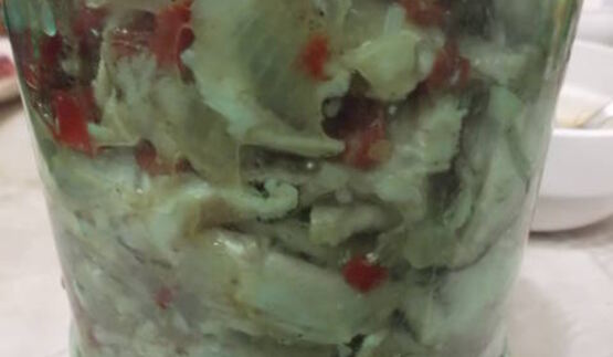 рулет куриный луковый