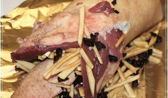 рулет с яблоками и черносливом