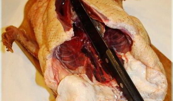 рулет с яблоками и черносливом