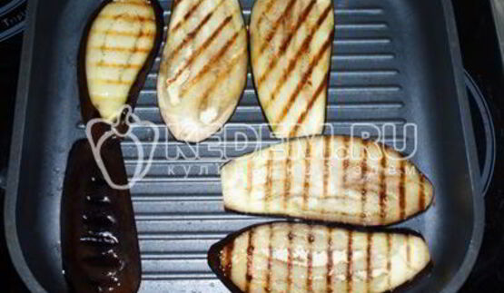 рулетики из баклажанов с орехами