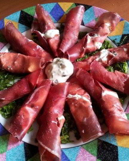 Рецепт рулетиков из брезаолы с филадельфией и травами