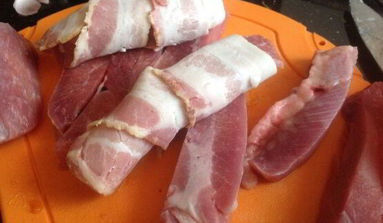 рулетики из индейки, запеченные с тыквой