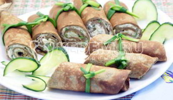 рулетики из печени с начинкой