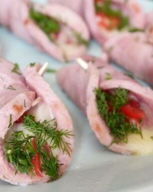 Рулетики из ветчины