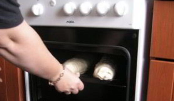 слоеный рулет с яблоками