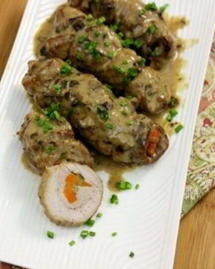 Рецепт свиных рулетиков с начинкой