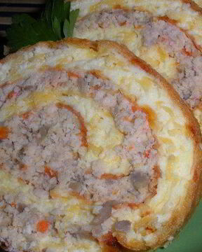 Сырный рулет с курицей и шампиньонами