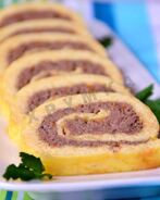 Сырный рулет с паштетом из печени