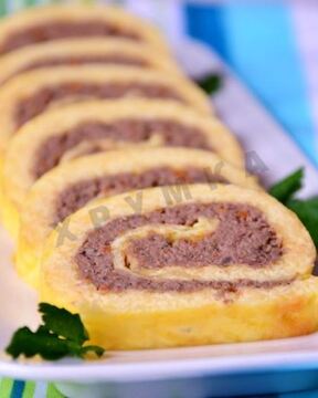 Сырный рулет с паштетом из печени