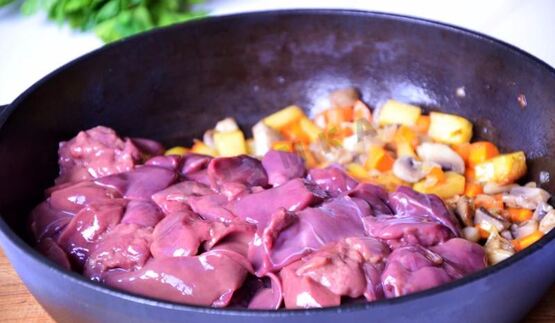 сырный рулет с паштетом из печени