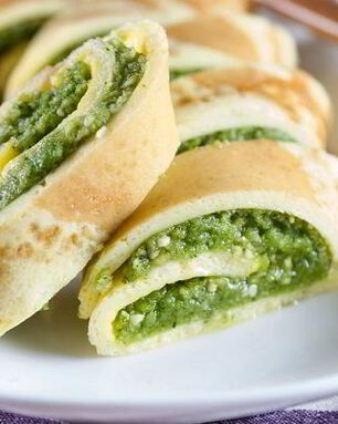 Яичные рулетики с начинкой