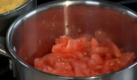 сэндвич из поленты и томатного варенья