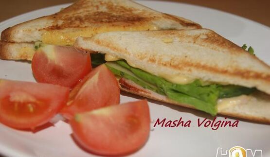 сэндвич с сыром и карбонатом