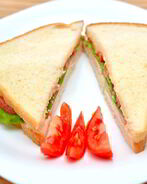 Сэндвич с ветчиной