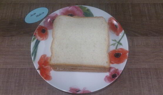 сэндвичи с колбасой и сыром